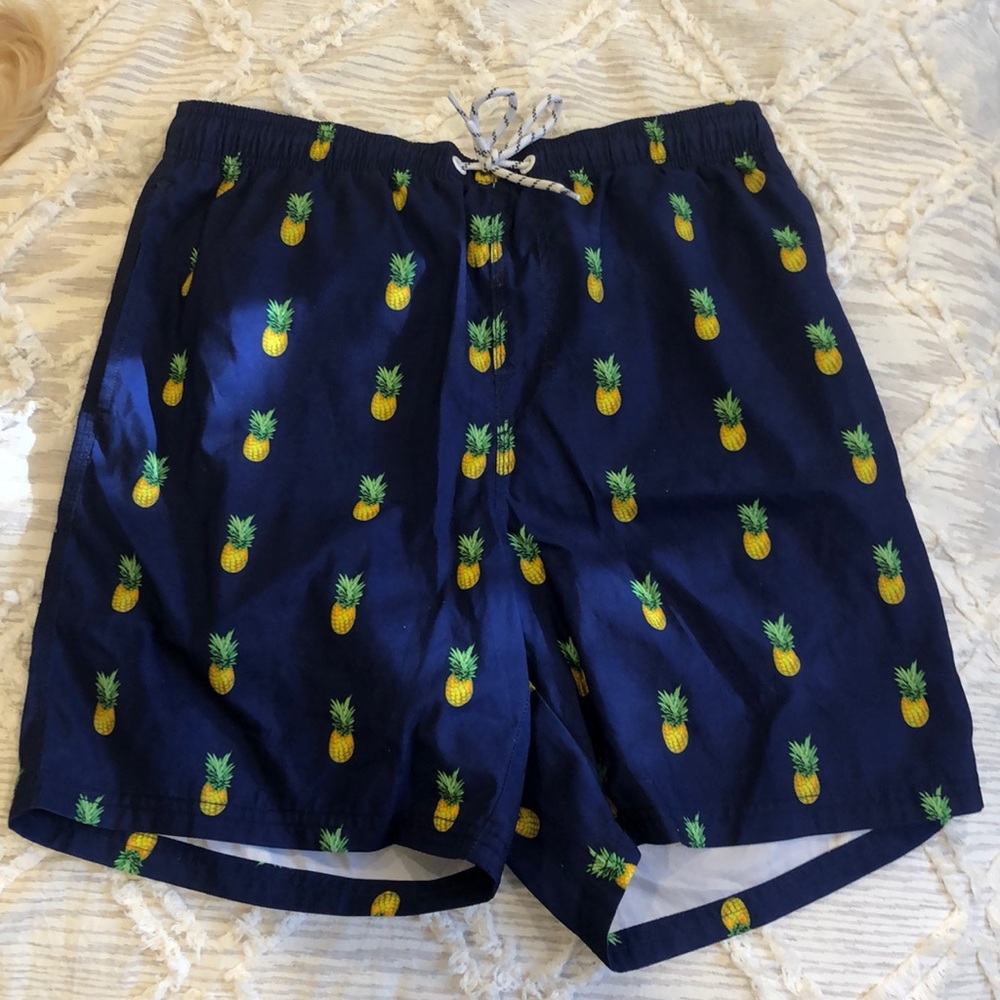 Men’s swim trunk